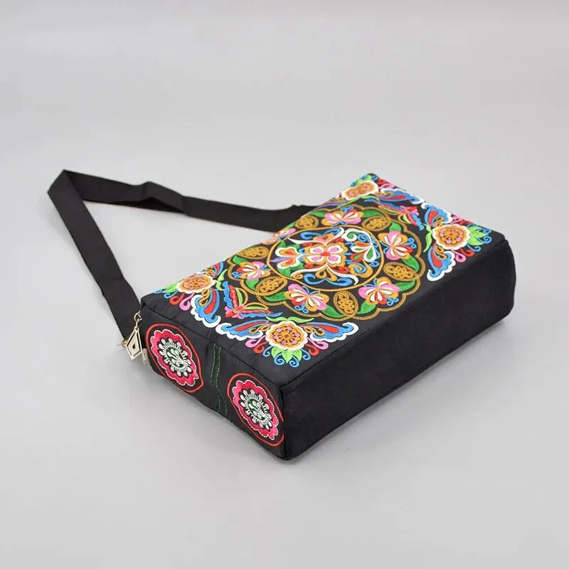 Women's Embroidered Flowers Nylon Crossbody Bag Ladies Luxury Large Capacity Travel Shoulder Bags