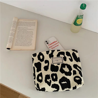 Pink Leopard Print Women Cosmetic Bag Retro Flower Ladies Small Clutch Purse Travel Handbags Schoolgirl Pencil Storage Bags