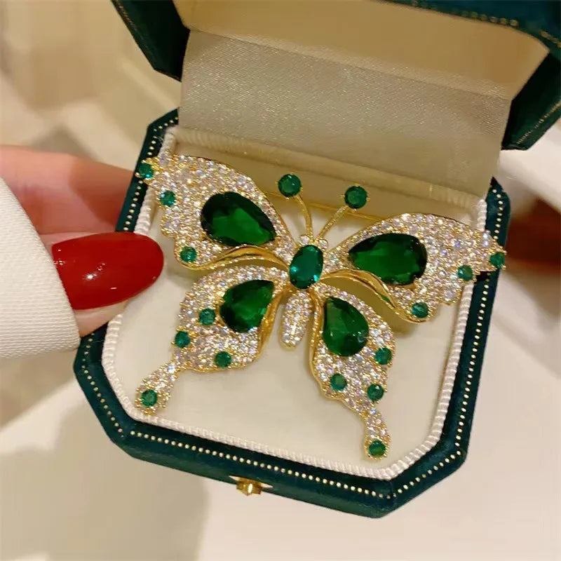 Fashion Women Girls Elegant Emerald Crystal Butterfly Brooches Badges Classic Lady Dress Suit High-end Pins Jewelry